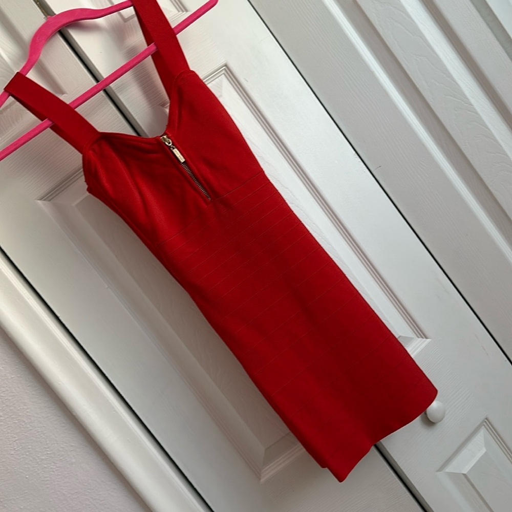 Beautiful MARCIANO red dress
